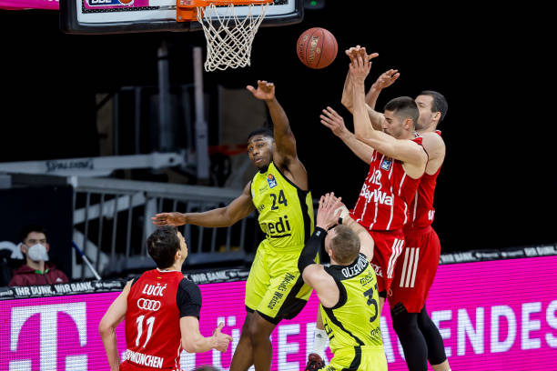 维奇冷静从 维奇冷静从