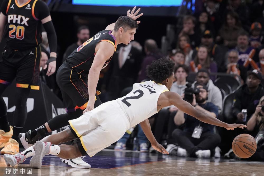 独木难支！韩旭15+9两数据全场最高 张子宇休战场下嘟嘴见证输球