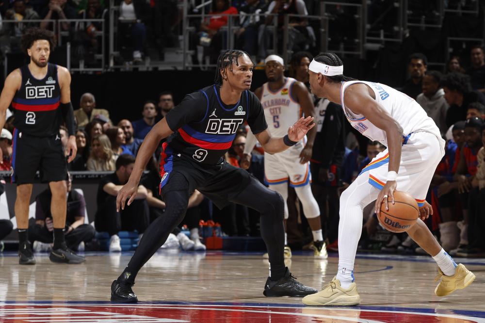 更像是并肩 更像是并肩