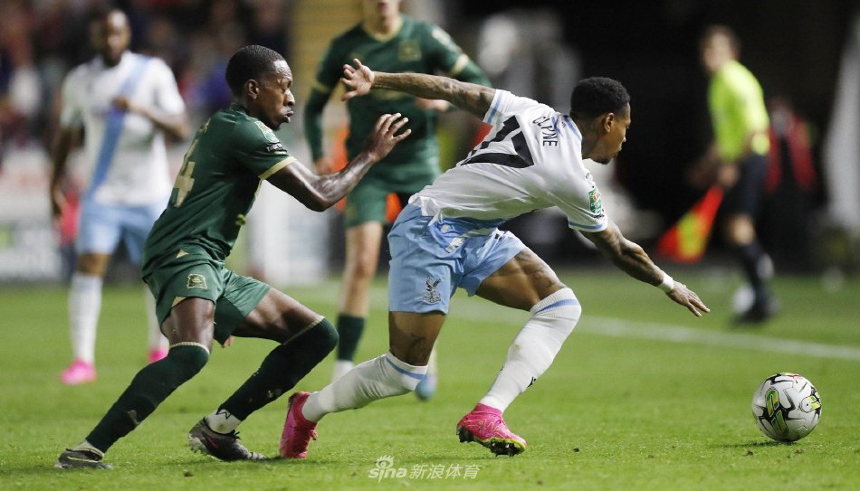 球中极少见 球中极少见