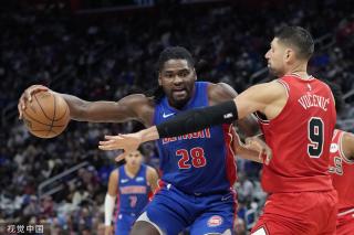 坐20分钟飞机！邮报：伯恩茅斯距离热刺主场仅113英里 仍坐飞机去