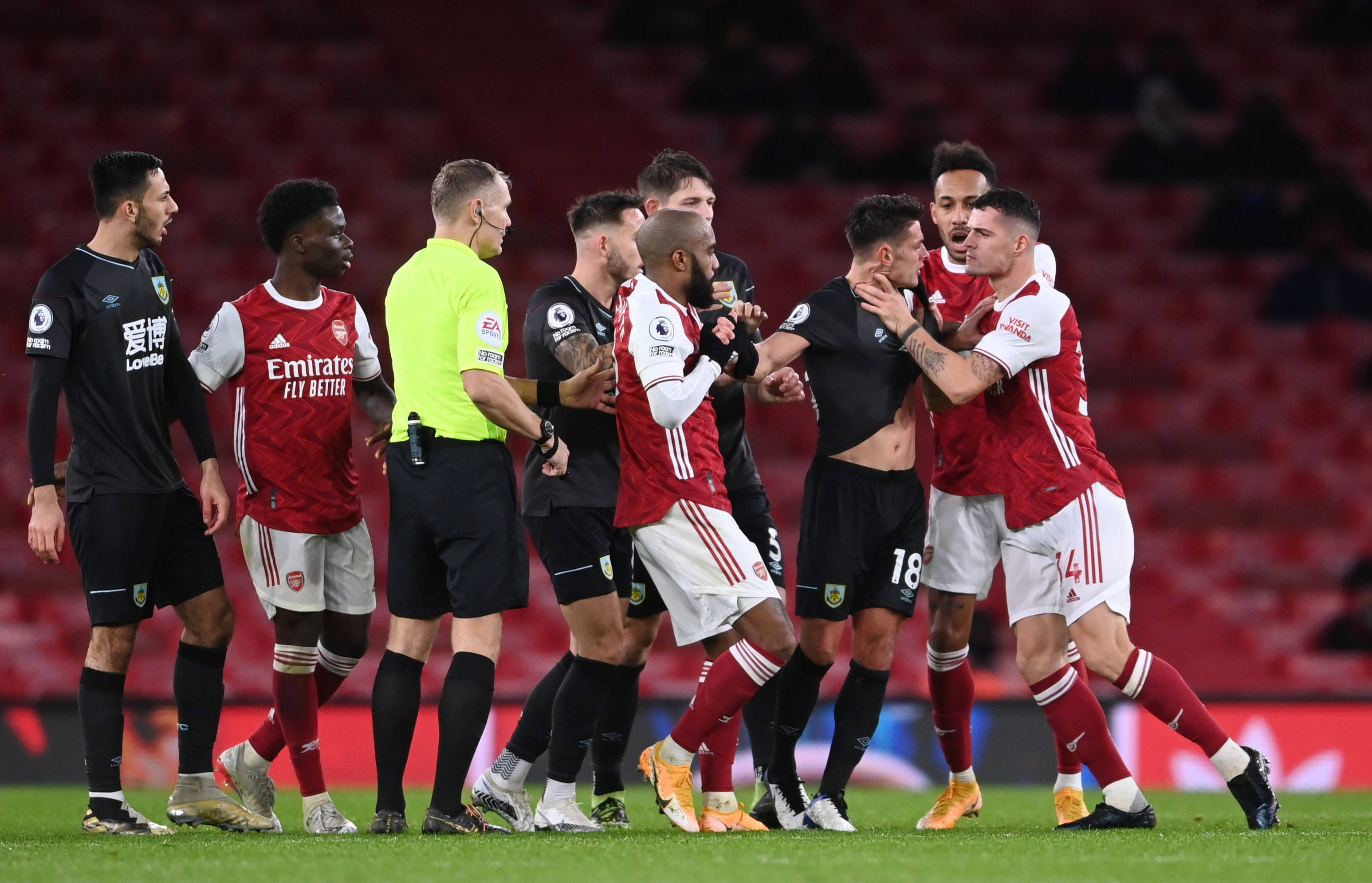 胁曼联的防 胁曼联的防