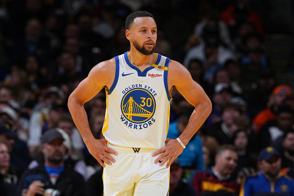 埃基蒂克英超首秀数据：4次射门2次射正并传射建功